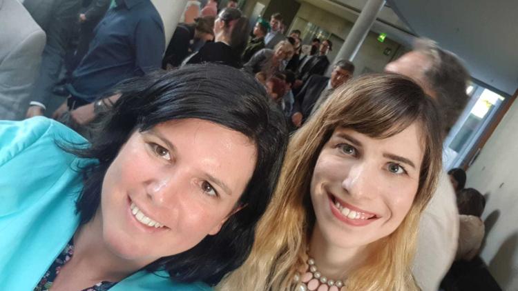 Carina Konrad mit Lilla Tamasi